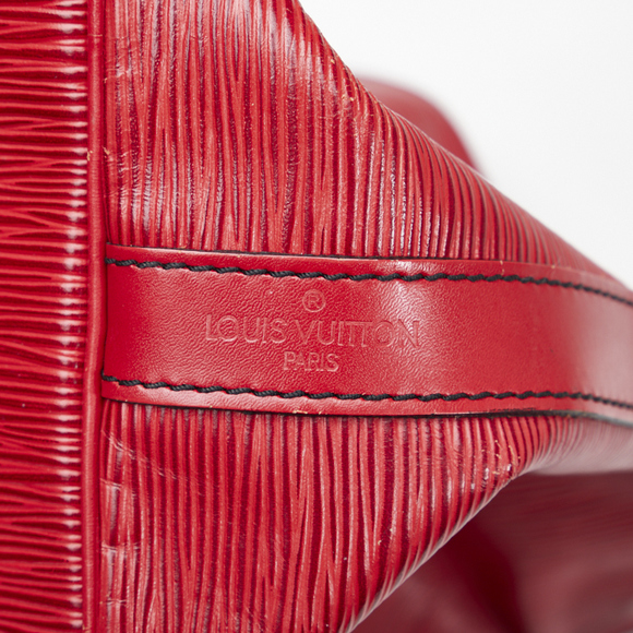 Authentic Louis Vuitton Epi Petit Noe - Picture 11 of 13